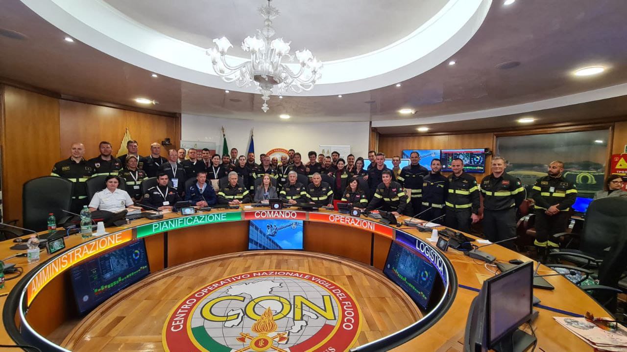 21_04_2023_Visita_CON_3.jpg Le delegazioni europee in visita al Centro Operativo Nazionale